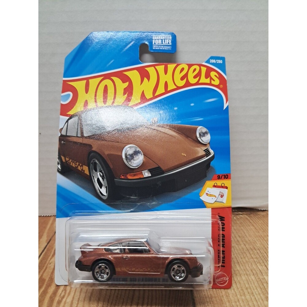 Hot Wheels 2026 Copper Brown Porsche 911 Carrera RS 2.7 208/250 Then and Now